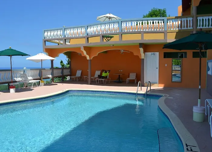 Sea View Heights Pensión 4*