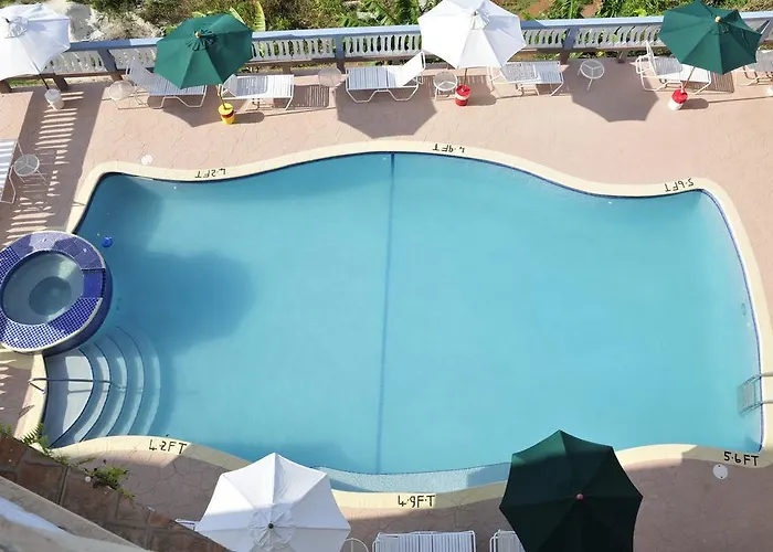 Pensión Sea View Heights 4*